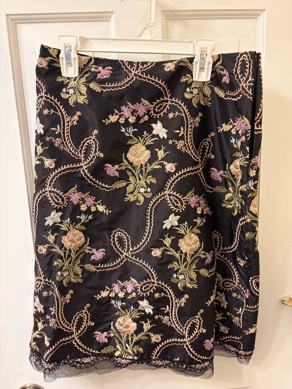 Express Black Floral Embroidered Pencil Skirt